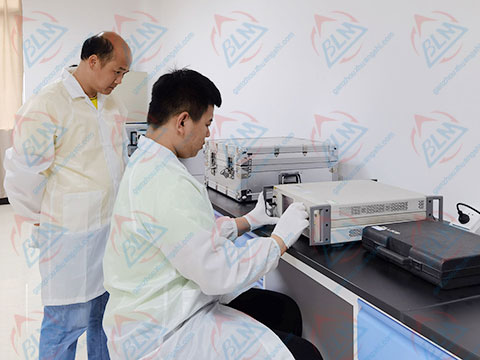 無線電儀器校準圖片 無線電儀器校準圖片