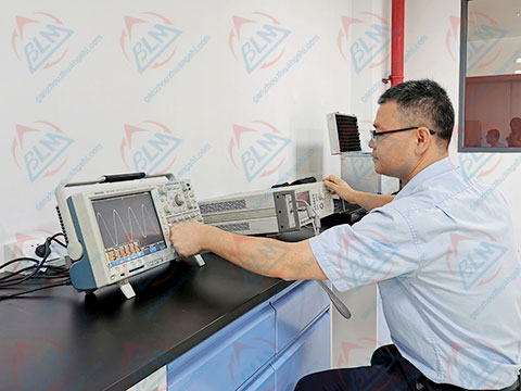 電磁儀器校準(zhǔn)圖片 電磁儀器校準(zhǔn)圖片