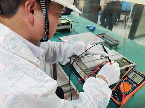 羅德與施瓦茨儀器維修圖片 羅德與施瓦茨儀器維修圖片