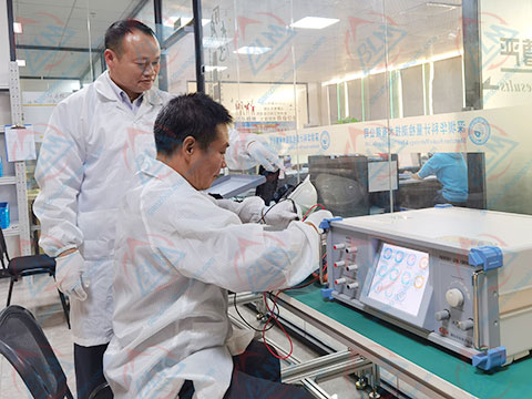 羅德與施瓦茨儀器維修圖片 羅德與施瓦茨儀器維修圖片