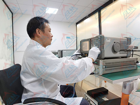 無線電儀器校準實驗室圖片 無線電儀器校準實驗室圖片